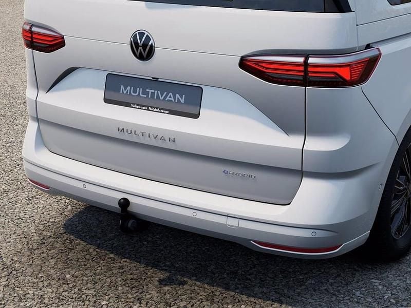 Usata VW Multivan 218 CV (160 kW) 2024 Bianco candy Furgone