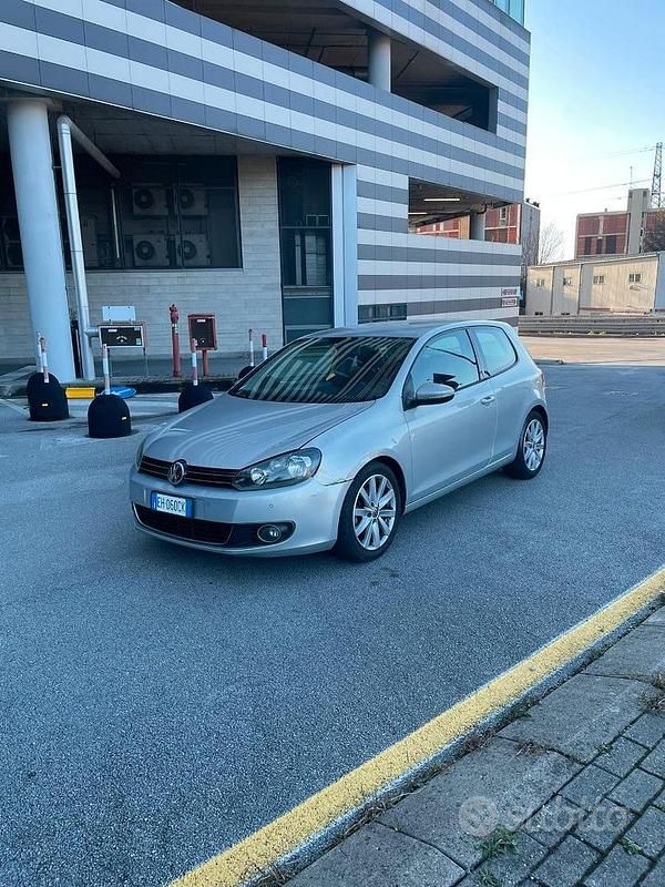 Usata VW Golf 140 CV (102 kW) 2011 Grigio Berlina