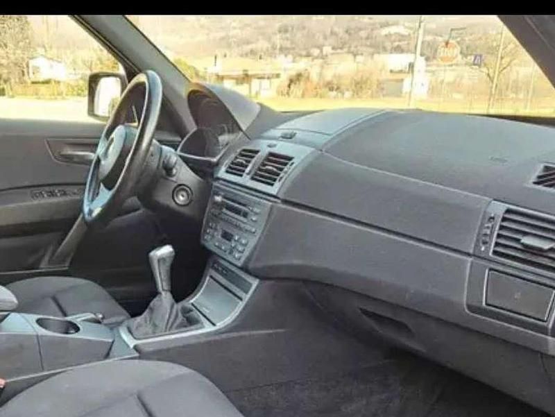 Nero Usata 2004 BMW X3 SUV | 3000 € (Super prezzo) - Immagine 1/4