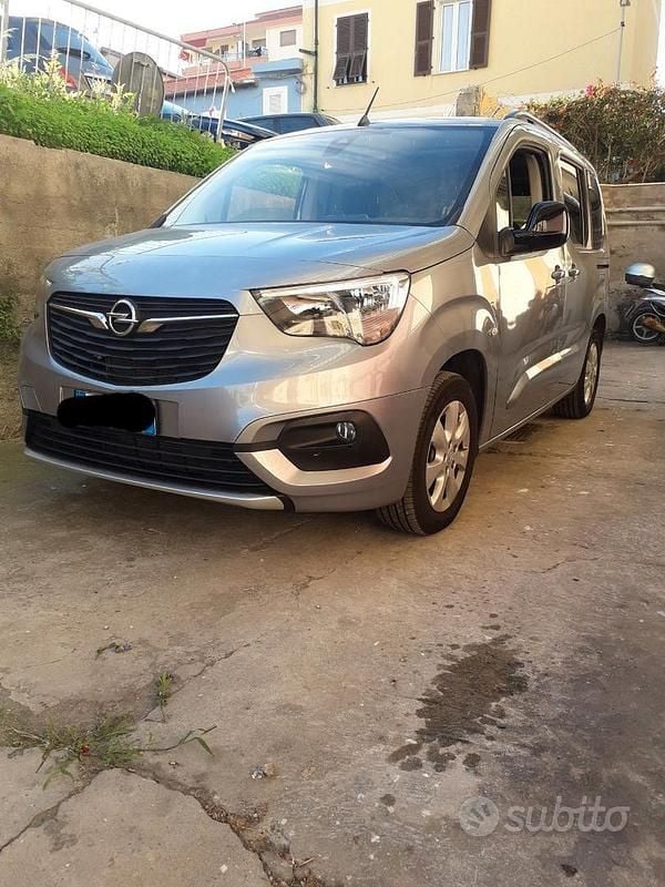 Grigio Usata 2022 Opel Combo Life Edition+ Monovolume | 22.000 € - Immagine 1/4