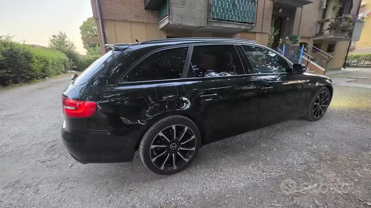 Usata Audi A4 143 CV (105 kW) 2010 Nero Station wagon