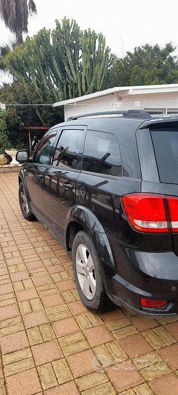 Usata Fiat Freemont 170 CV (125 kW) 2012 Nero SUV