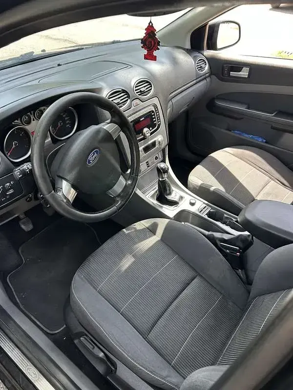 Usata Ford Focus 145 CV (106 kW) 2009 Nero Berlina