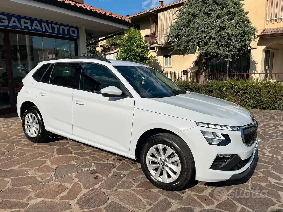 Usata Skoda Kamiq Selection 95 CV (69 kW) 2025 Bianco SUV