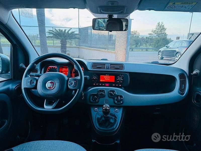 Usata Fiat Panda Lounge 69 CV (50 kW) 2019 Bianco Utilitaria