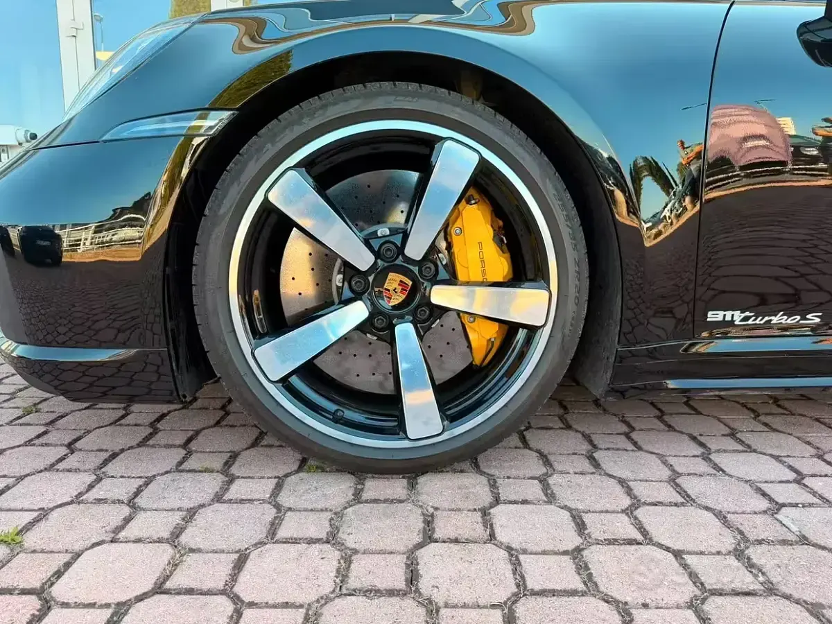 Usata Porsche 911 Turbo S Cabriolet 650 CV (478 kW) 2021 Nero jet metallizato Cabrio