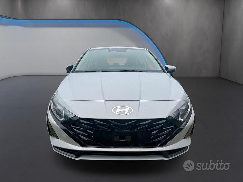Nuova Hyundai i20 90 CV (66 kW) 2025 Grigio Utilitaria