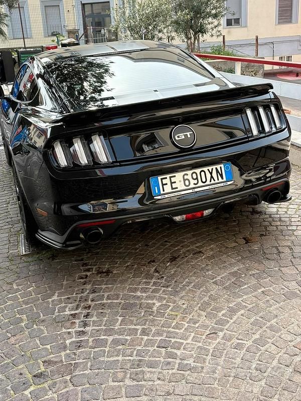 Usata Ford Mustang GT 446 CV (328 kW) 2016 Nero Coupé