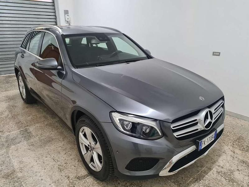 Usata Mercedes GLC250 204 CV (150 kW) 2017 Grigio SUV