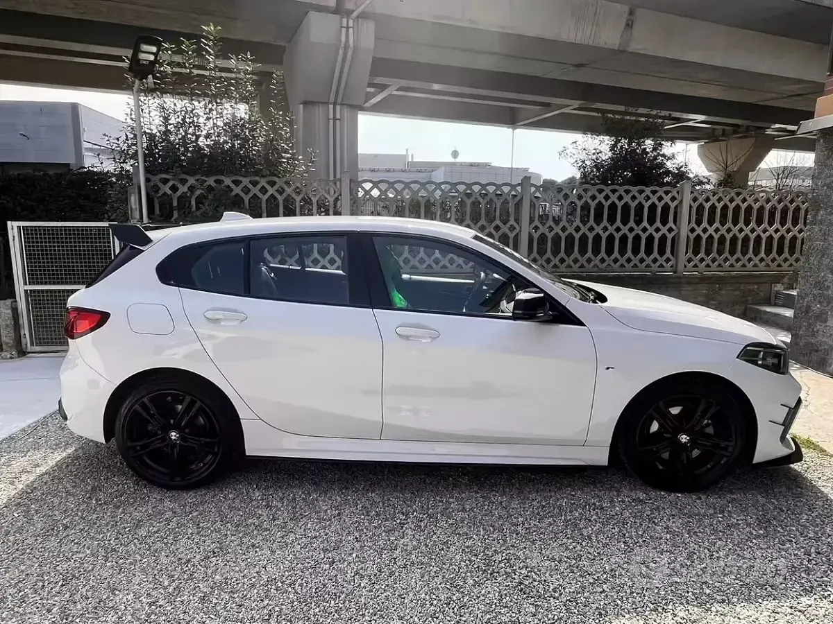 Usata BMW 118 Efficient Dynamics 136 CV (100 kW) 2025 Bianco Utilitaria