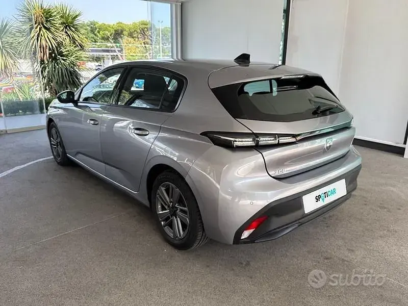 Usata Peugeot 308 Active 131 CV (96 kW) 2022 Grigio Berlina