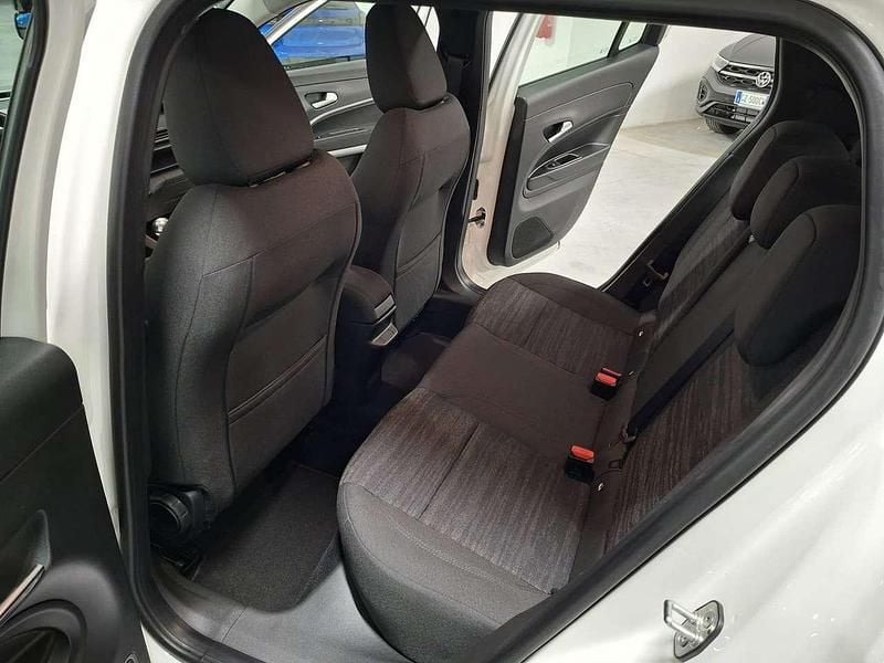 Nuova Jeep Avenger Longitude 101 CV (74 kW) 2025 Snow pastello (268) SUV