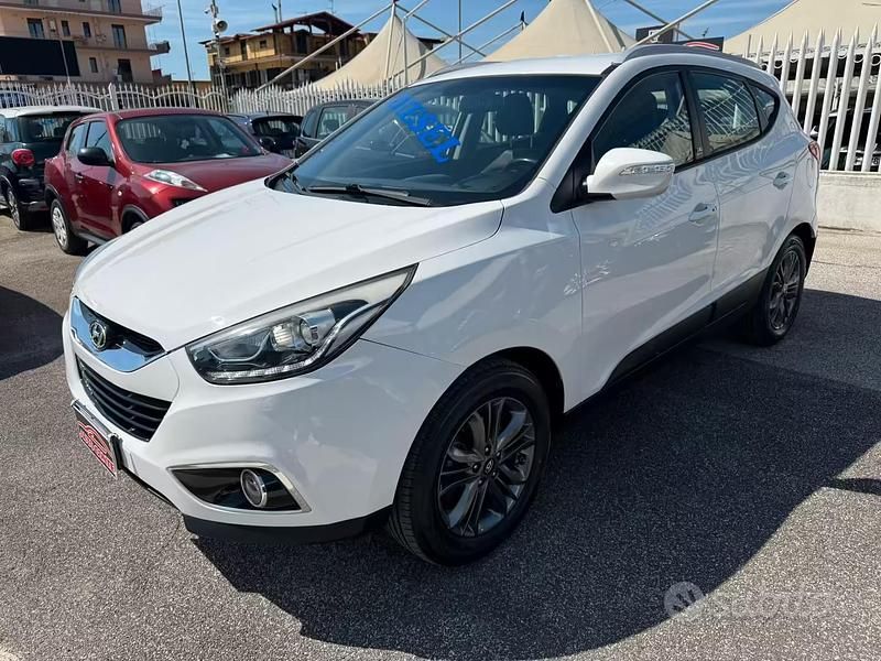 Usata Hyundai ix35 Xpossible 116 CV (85 kW) 2015 Bianco SUV