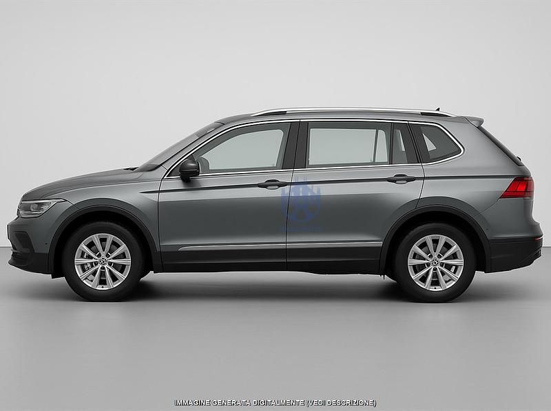 Begagnad VW Tiguan Allspace Comfortline 200 HK (147 kW) 2021 Grå SUV