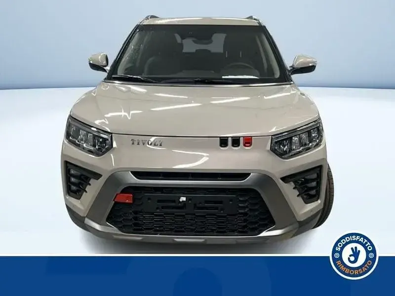 Nuova KGM Tivoli 163 CV (119 kW) 2026 Beige SUV