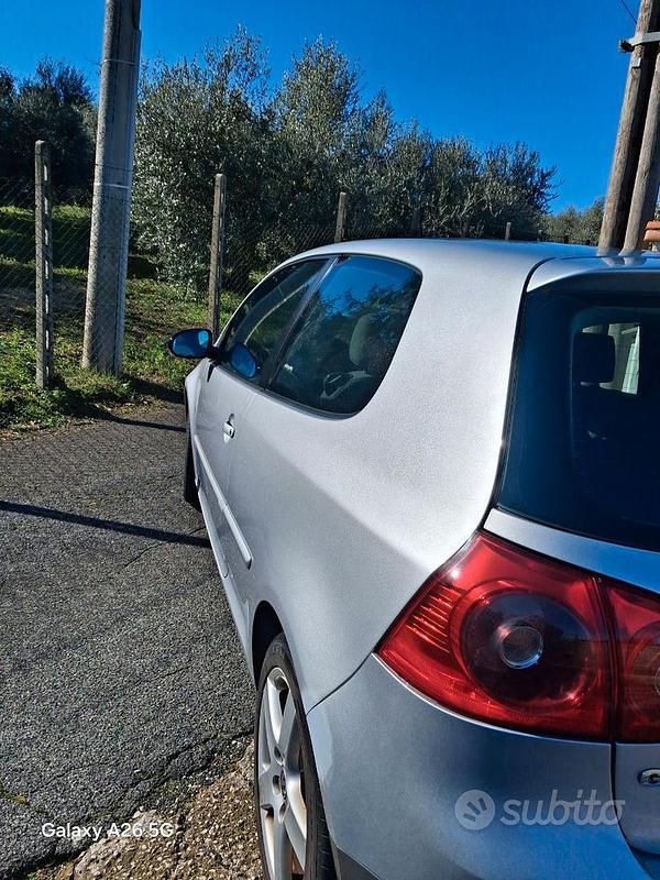 Usata VW Golf V 2005 Grigio Utilitaria