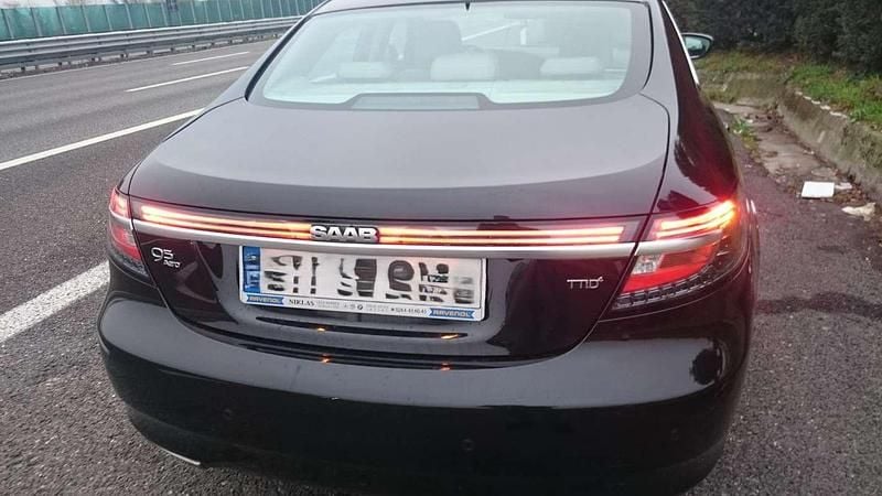 Usata Saab 9-5 Aero 190 CV (139 kW) 2011 Nero Berlina