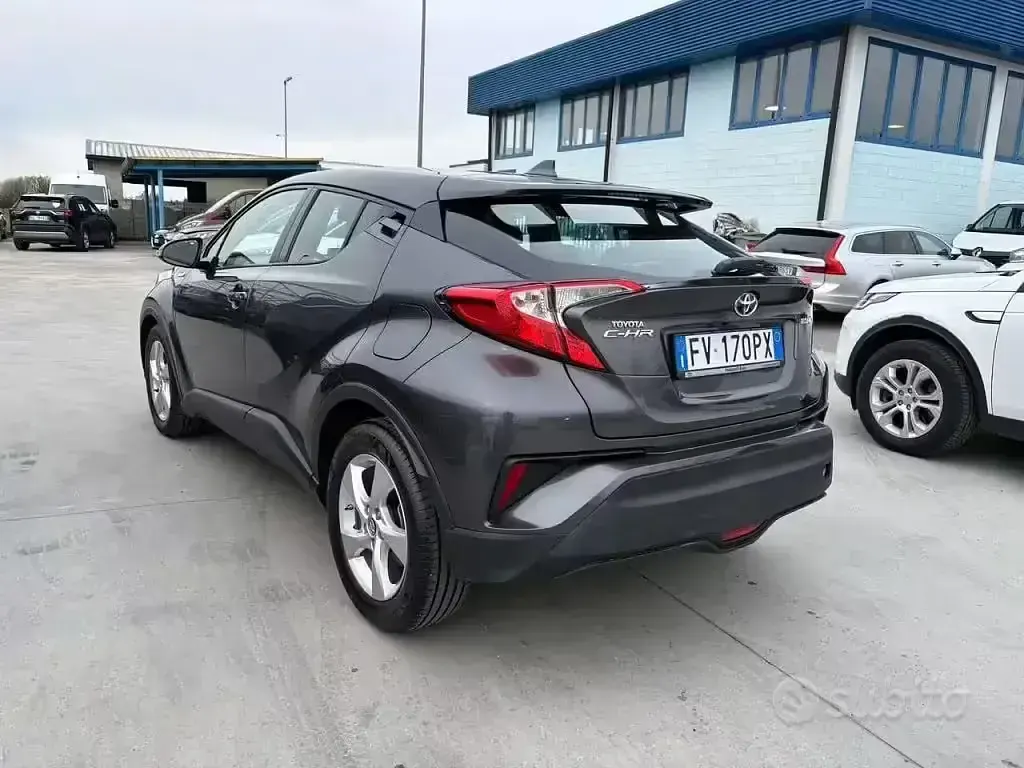 Usata Toyota C-HR Business Edition 98 CV (72 kW) 2019 Grigio SUV