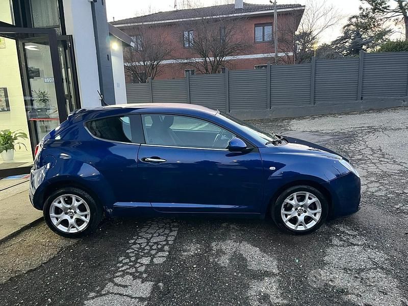 Usata Alfa Romeo MiTo Distinctive 120 CV (88 kW) 2012 Blu Utilitaria