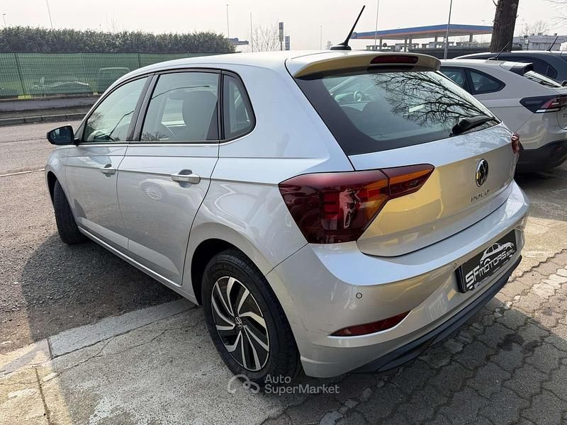 Usata VW Polo Style 95 CV (69 kW) 2022 Argento Utilitaria