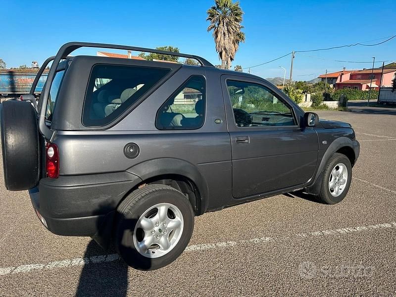 Usata Land Rover Freelander 111 CV (81 kW) 2002 Verde SUV
