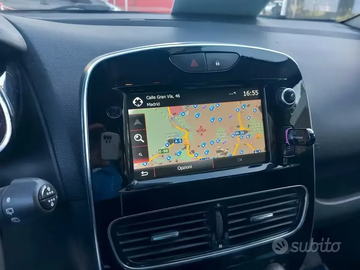 Usata Renault Clio IV Intens 75 CV (55 kW) 2019 Grigio Berlina