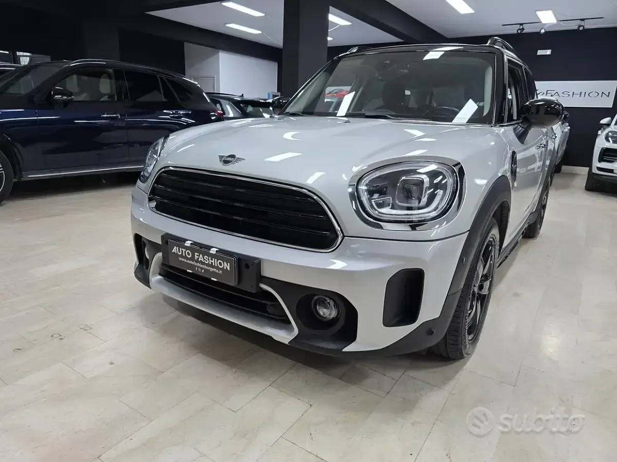 Second-hand Mini Cooper D Countryman 150 CP (110 kW) 2022 Alb SUV
