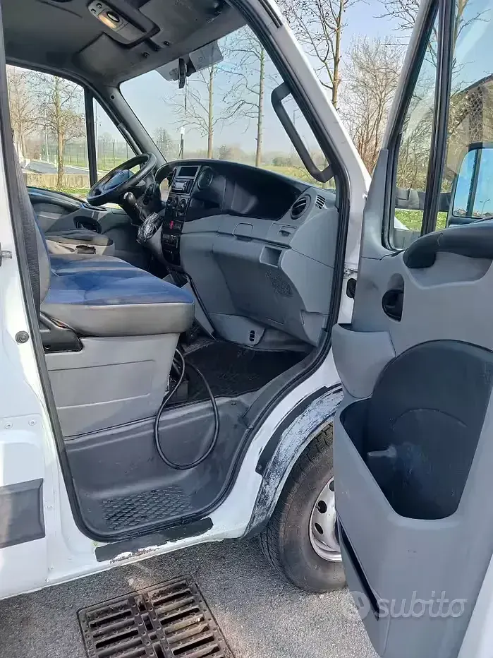 Usata Iveco Daily 82 CV (60 kW) 2007 Bianco Station wagon