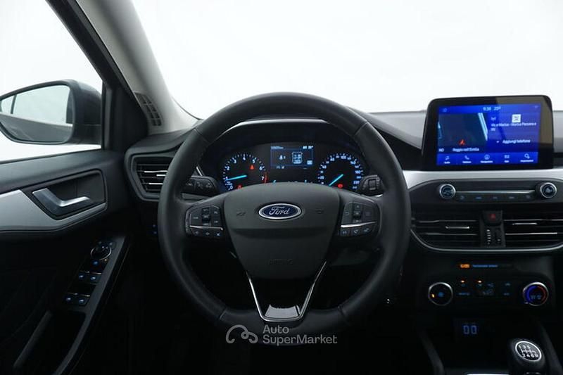 Usata Ford Focus 125 CV (91 kW) 2022 Gray Berlina