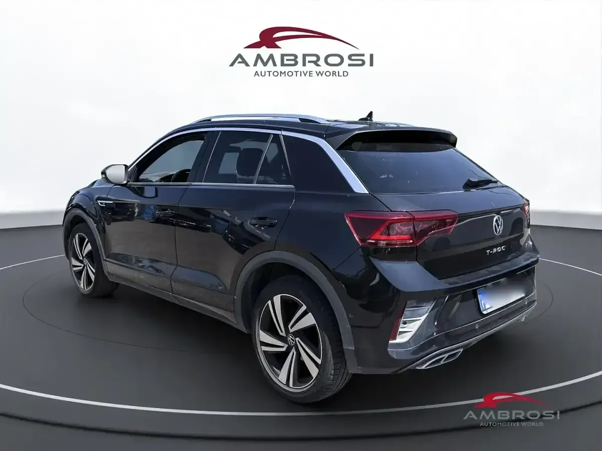 Usata VW T-Roc R-line 150 CV (110 kW) 2022 Nero SUV