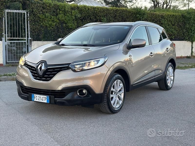 Second-hand Renault Kadjar Zen 110 CP (80 kW) 2016 Galben SUV