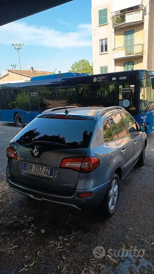 Usata Renault Koleos 150 CV (110 kW) 2008 Grigio SUV