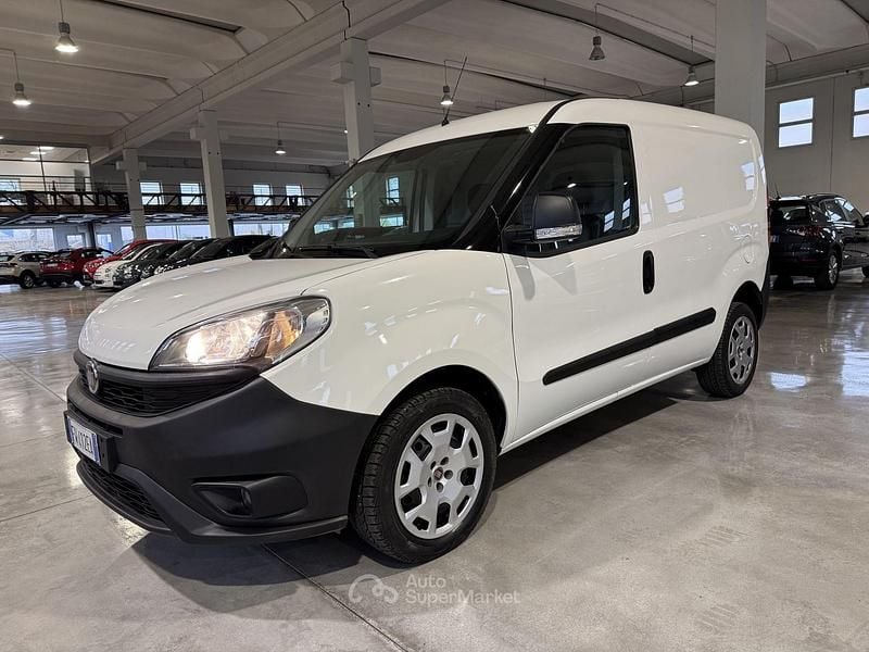 Usata Fiat Doblò 120 CV (88 kW) 2019 Monovolume