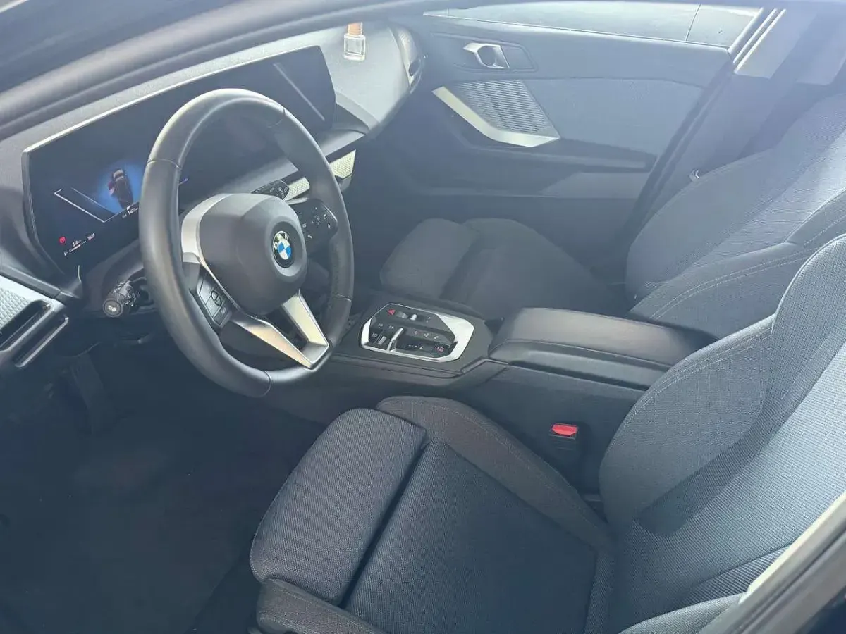 Usata BMW 116 M Sport 122 CV (89 kW) 2025 Nero Utilitaria