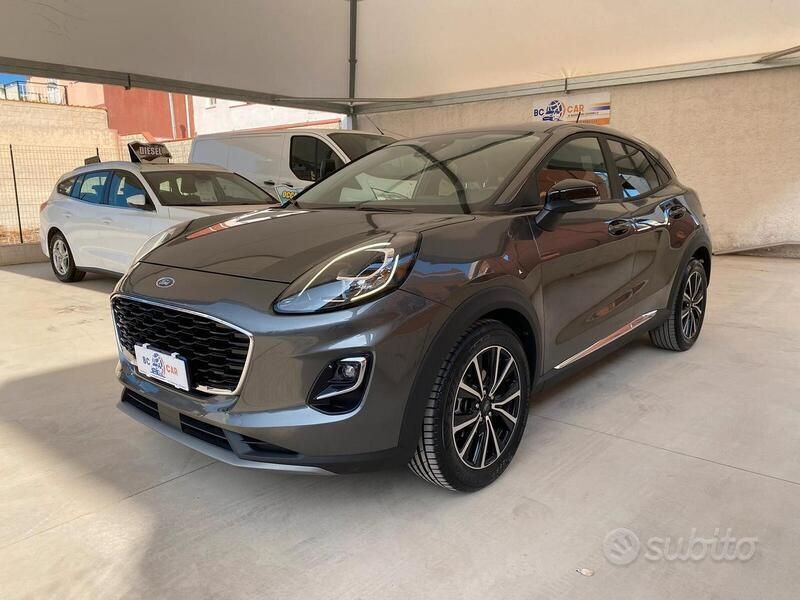 Usata Ford Puma Titanium 125 CV (91 kW) 2020 Grigio SUV