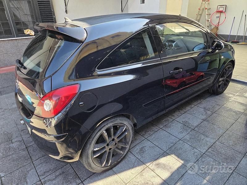 Usata Opel Corsa 2007 Nero Utilitaria