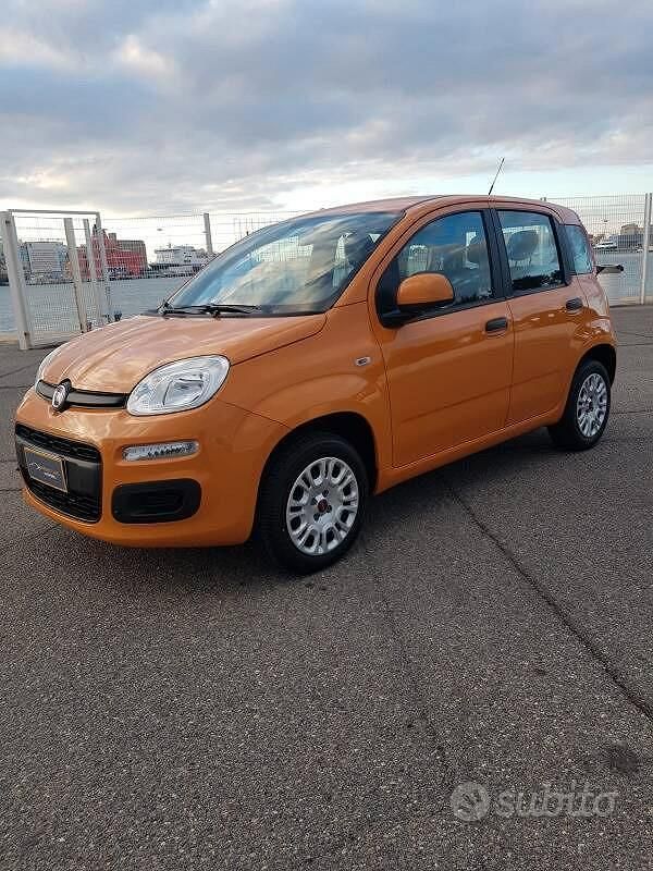 Usata Fiat Panda Easy 69 CV (50 kW) 2020 Nessuno(met.) Utilitaria