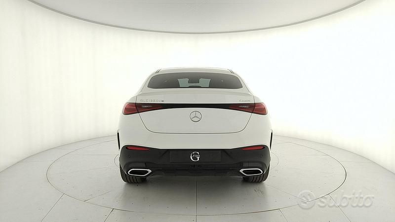 Nuova Mercedes GLC300e 197 CV (144 kW) 2025 Bianco polare Coupé