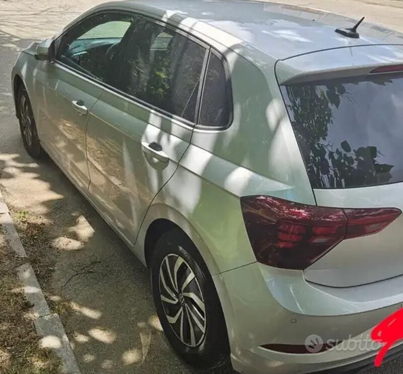 Usata VW Polo Style 95 CV (69 kW) 2023 Grigio Utilitaria