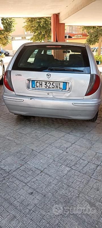 Usata Lancia Lybra 116 CV (85 kW) 2003 Grigio Station wagon