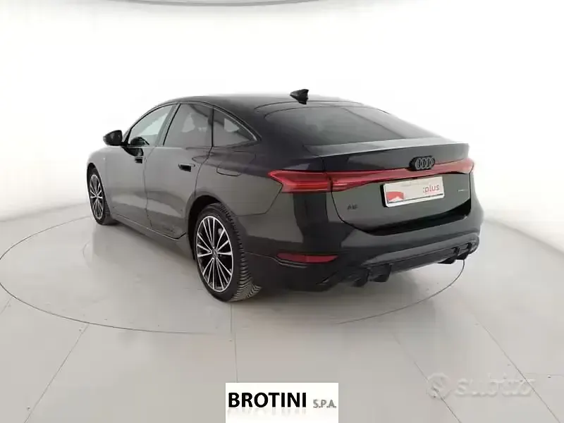 Usata Audi A6 e-tron S-Line 339 kW (462 CV) 2025 Nero SUV