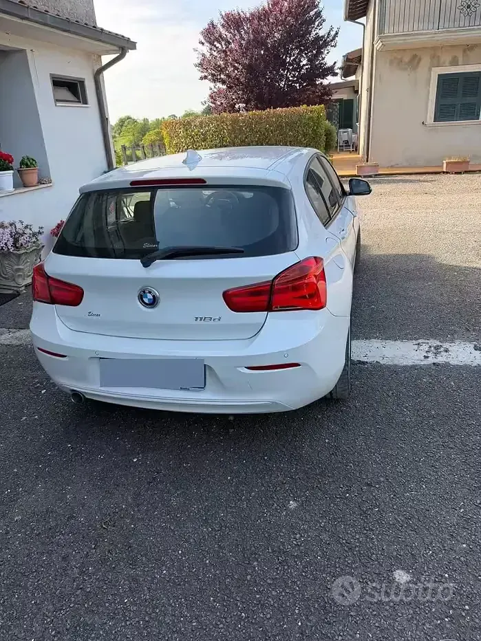 Usata BMW 118 150 CV (110 kW) 2016 Bianco Utilitaria