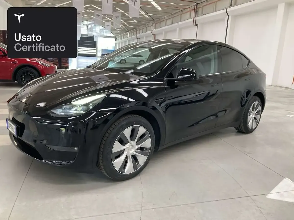 Usata Tesla Model Y Long Range AWD 258 kW (351 CV) 2022 Solid black SUV
