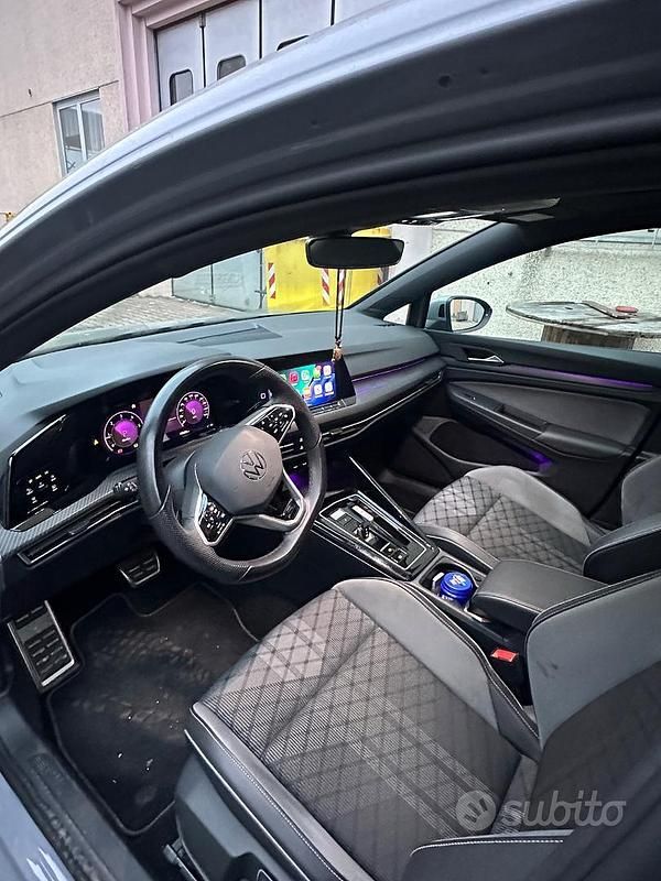 Usata VW Golf VIII R-line 2023 Grigio Berlina