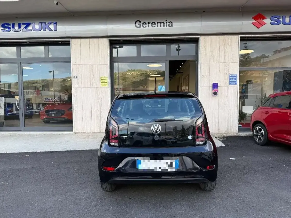 Usata VW up! move up! 60 CV (44 kW) 2018 Nero Utilitaria
