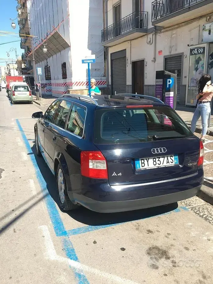 Usata Audi A4 130 CV (95 kW) 2003 Blu Berlina