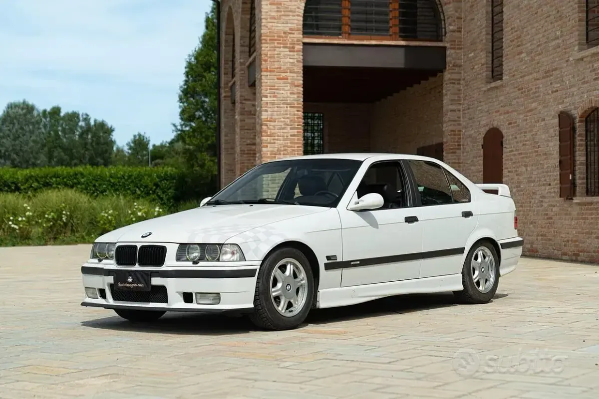 Usata BMW 318 140 CV (102 kW) 1994 Bianco Coupé