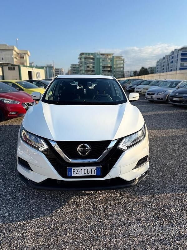 Usata Nissan Qashqai Tekna+ 150 CV (110 kW) 2019 Bianco SUV