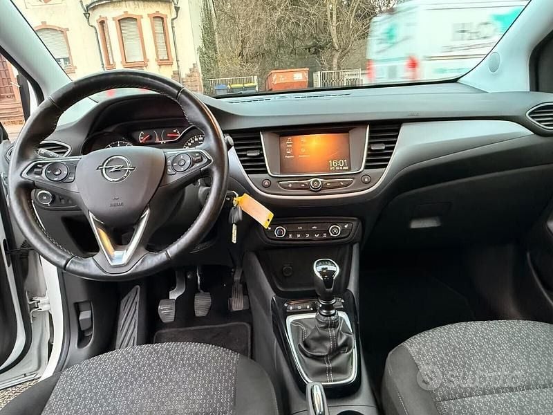 Usata Opel Crossland X Edition 83 CV (61 kW) 2022 Bianco SUV