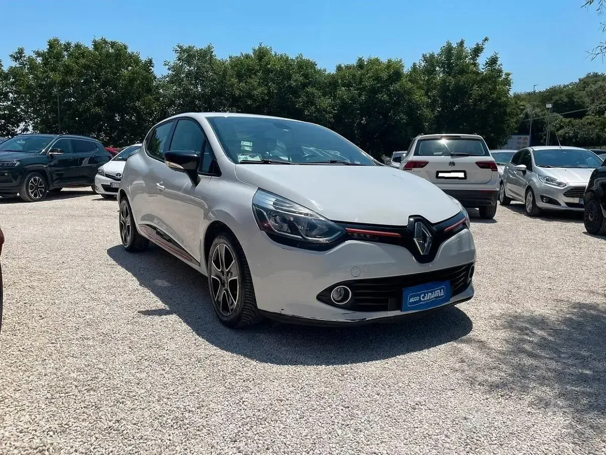 Usata Renault Clio IV 75 CV (55 kW) 2014 Bianco Berlina